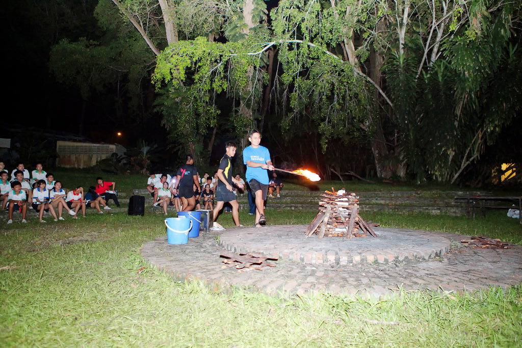 Big Camp Fire - High Achievers 2.0