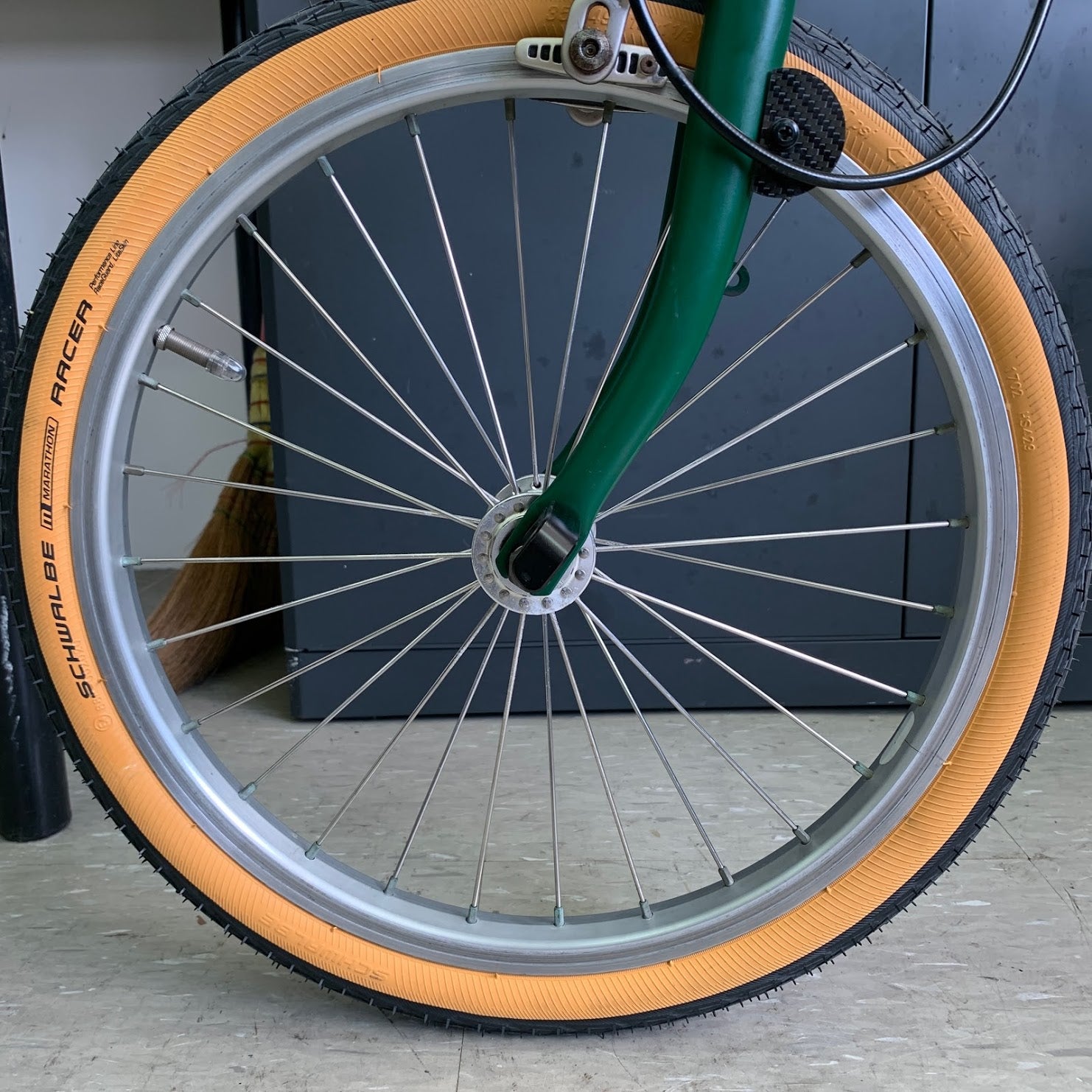 Schwalbe Ones Racer (Tan Wall) Tyres - High Achievers