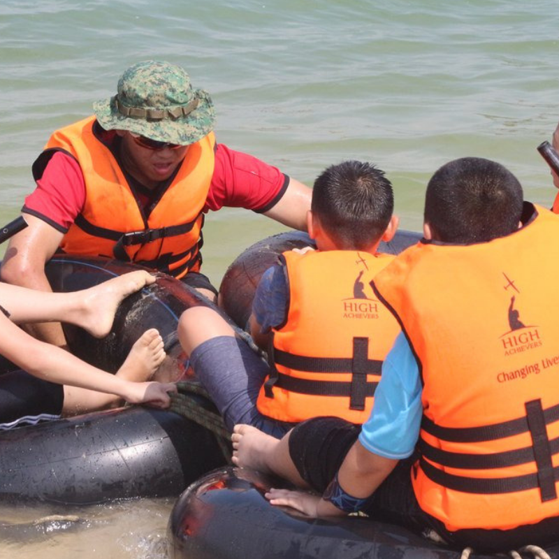 Water Based Activity : Rafting